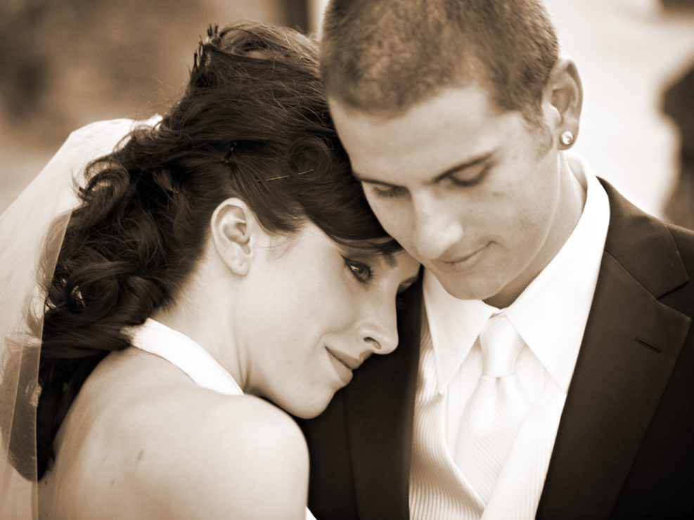 couple, veil, photoshoot, happy, black and white, groom, bride, tuxedo, gown