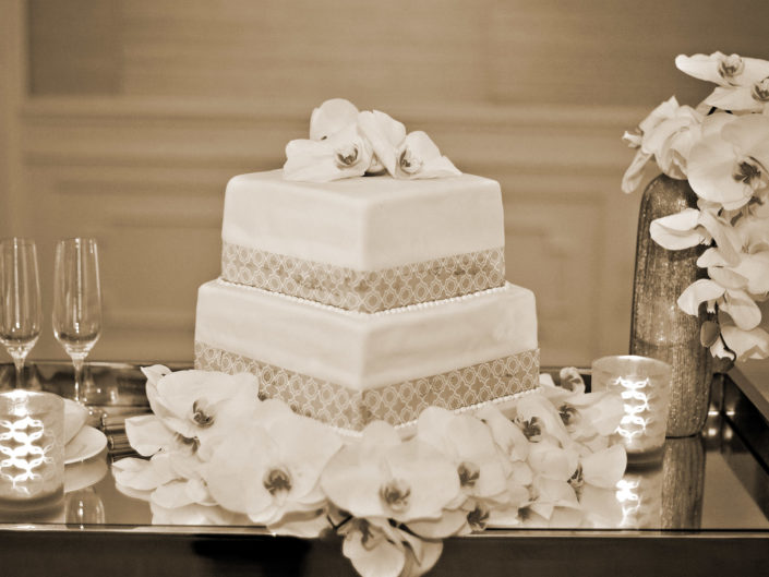 Wedding Cake, florals, los angeles wedding planner, LA weddings