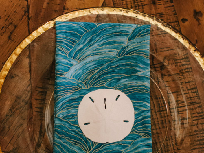 plate, sand dollar, gold accents, ocean, sea, inspired, nautical