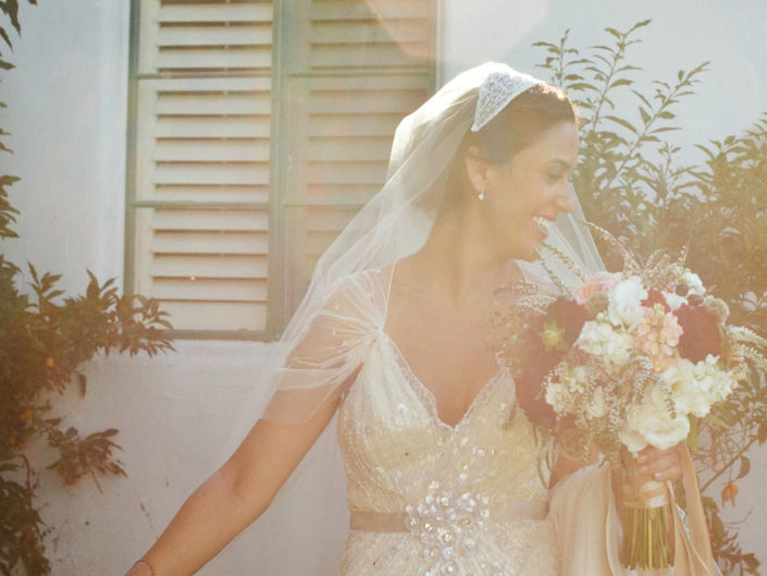 rachel, bride, veil, floral, wedding bouquet, wedding photography, happy, beautiful, sunshine,