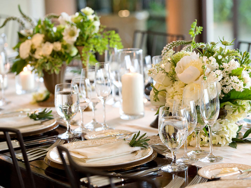 tabletop, white florals, greenery, private event, dinner party, los angeles event planner, events in LA, kristin banta events