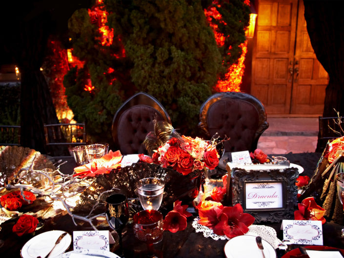 sweetheart, kristin banta events, bride and groom table, black and red theme, celebrity wedding, los angeles wedding